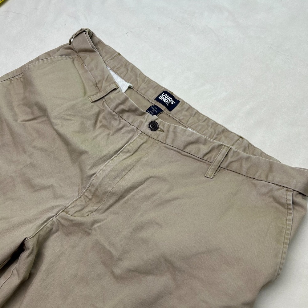 Lands End Men's Shorts Size 44 Khaki Pleated Front Chino 100% Cotton 8" Inseam